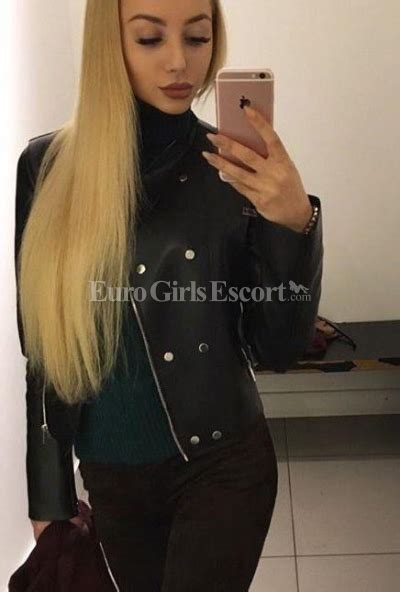 leona andrev escort|Transsexuelle Escort Leona Andrev